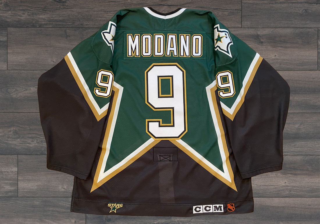 MIKE MODANO SIGNED CCM DALLAS STARS 1999 STANLEY CUP JERSEY BECKETT WITNESS  COA